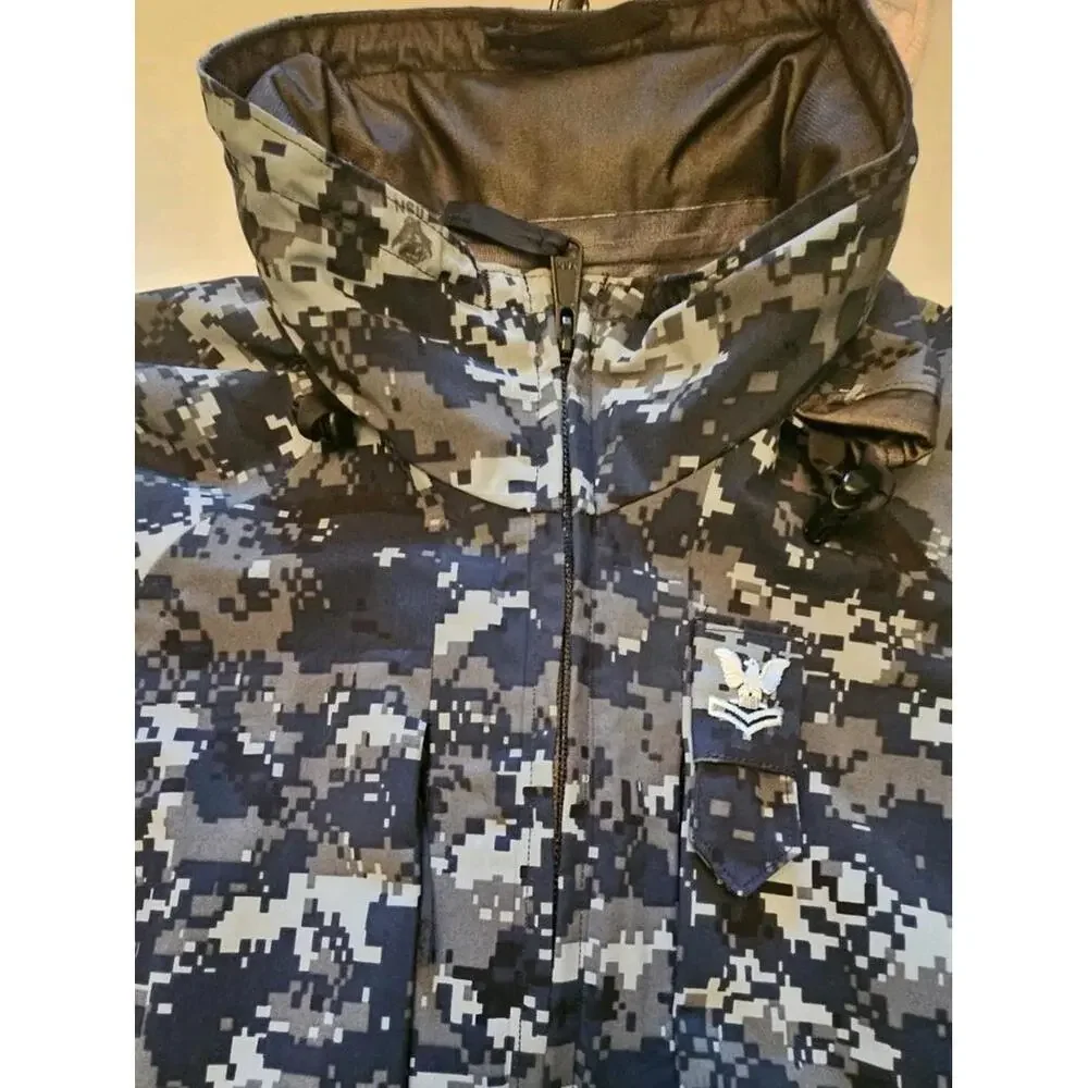 U S Navy Blue Camo GoreTex‎ Parka Jacket Mens Full Zip Hooded Size Medium Short